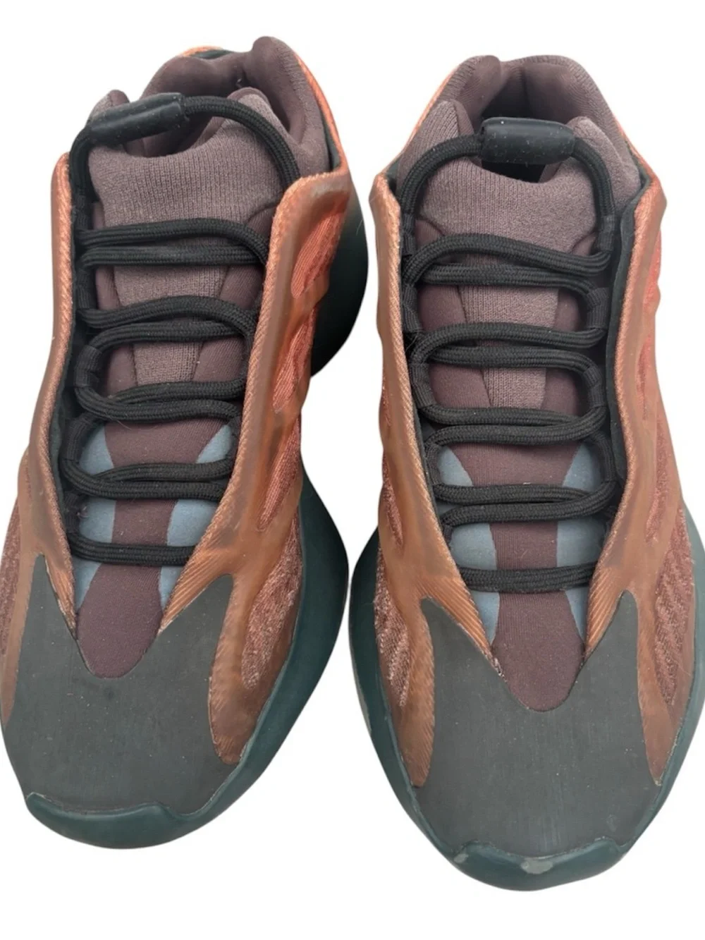 Adidas Yeezy 700 V3 Copper Fade Size 6.5 M